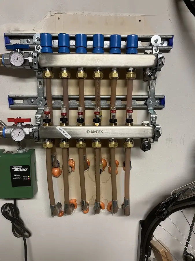 Plumber performing Leak Detection at a residential property in Palos Hills